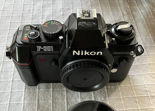 The Nikon F-301