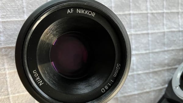 Nikon 50mm 1.8D lens.
